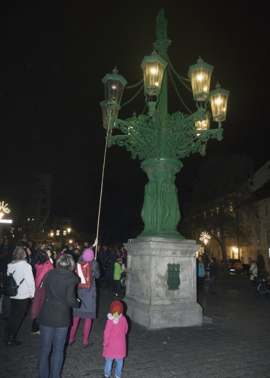 Pražská plynárenská a.s.
Procházka Od kandelábru ke kandelábru
Praha, 2.12.2015
Foto Dorian Hanuš